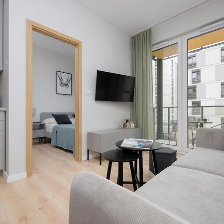 Stylish Apartments With Parking By Noclegi Renters วอร์ซอ ภายนอก รูปภาพ