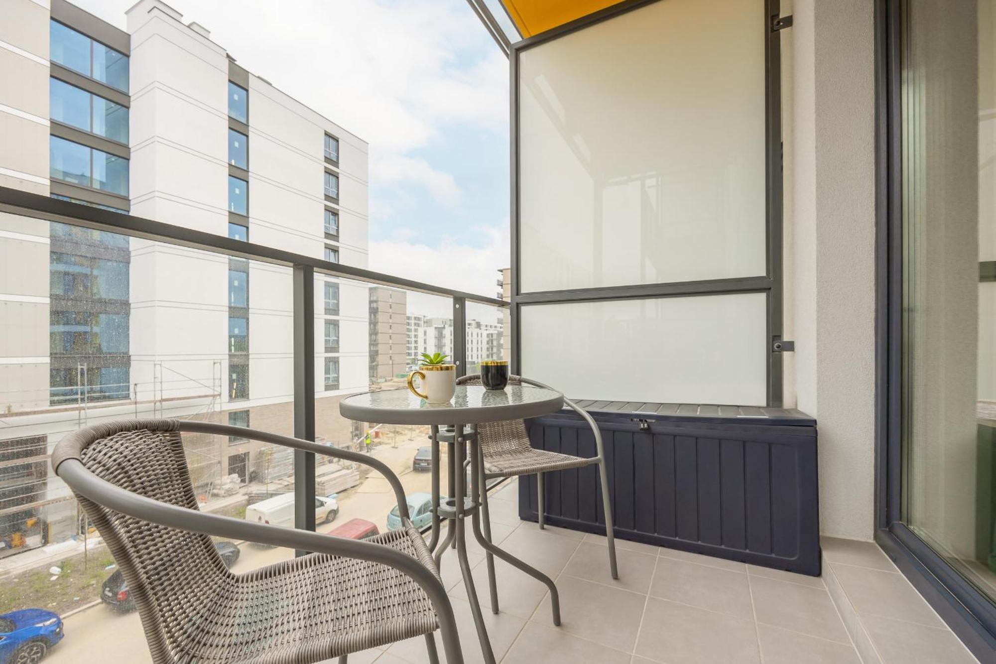 Stylish Apartments With Parking By Noclegi Renters วอร์ซอ ภายนอก รูปภาพ